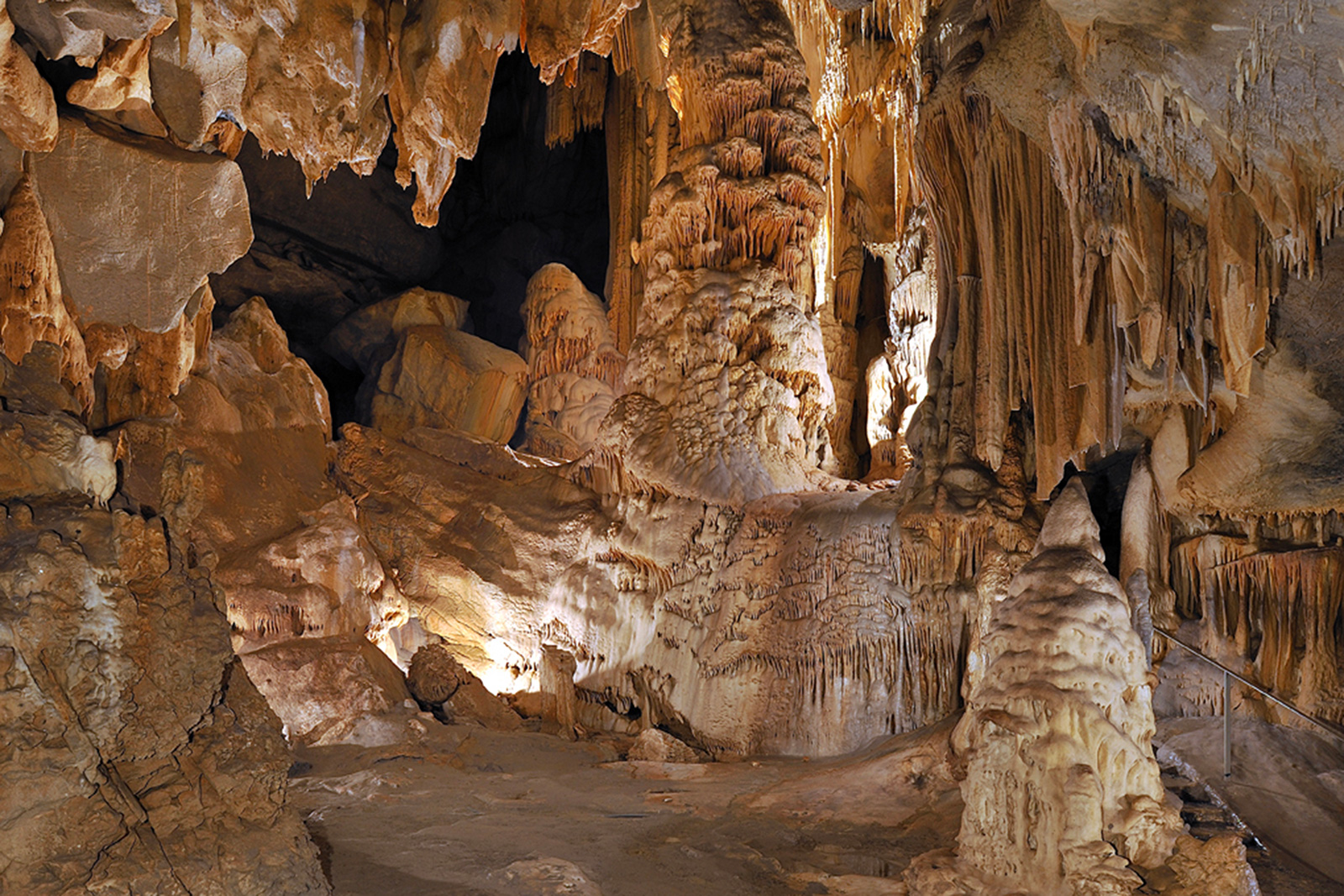 Cuevas de Isturitz y Oxocelhaya