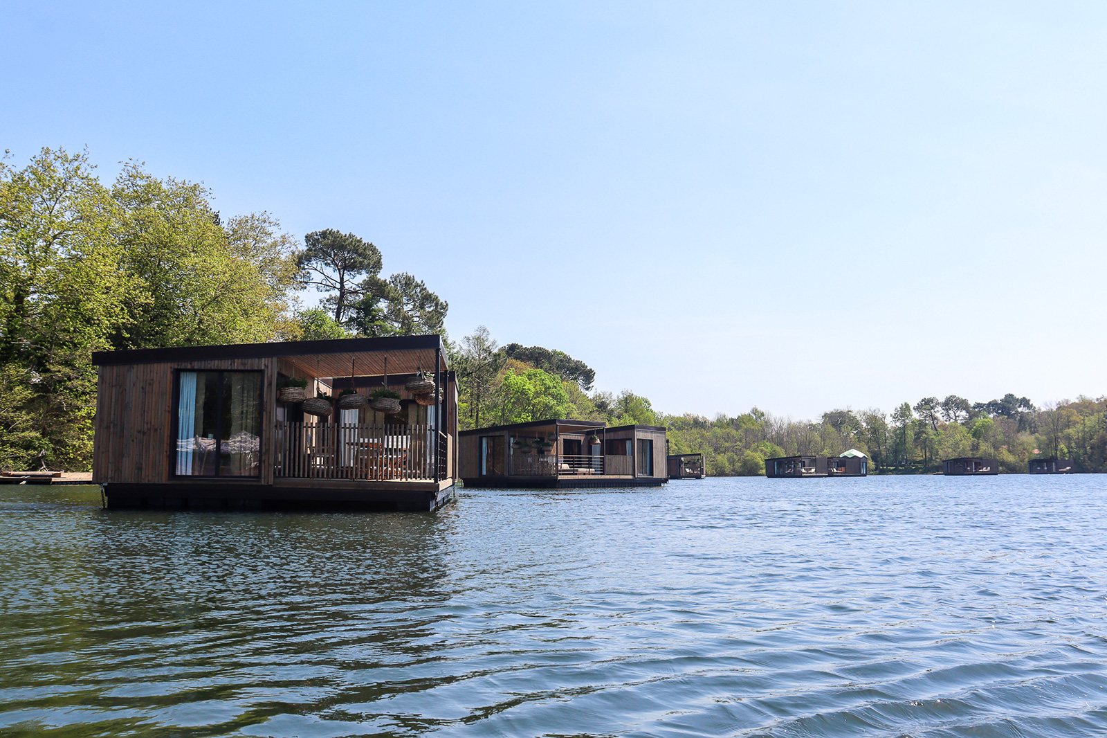 Les Lodges Flottants sur le Lac