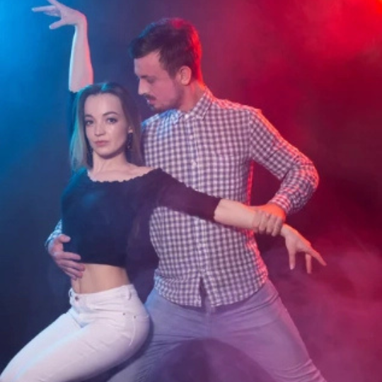 15h30 - Initiation et danse bachata avec Gaston