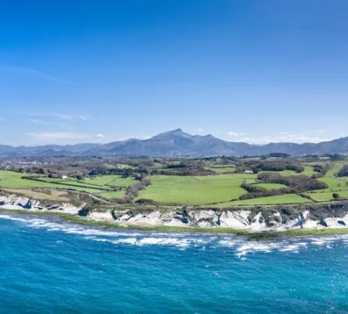 La Corniche vue de la mer