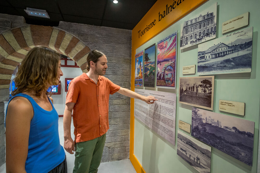 Nuit des Musées - Visite de la Cité des Mémoir ...