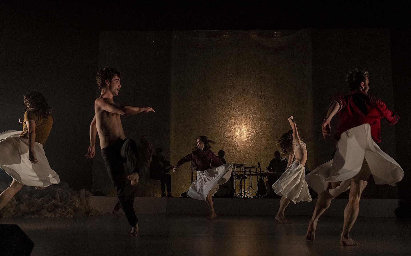 Bezperan: Collectif Bilaka mise en scène Danie ...