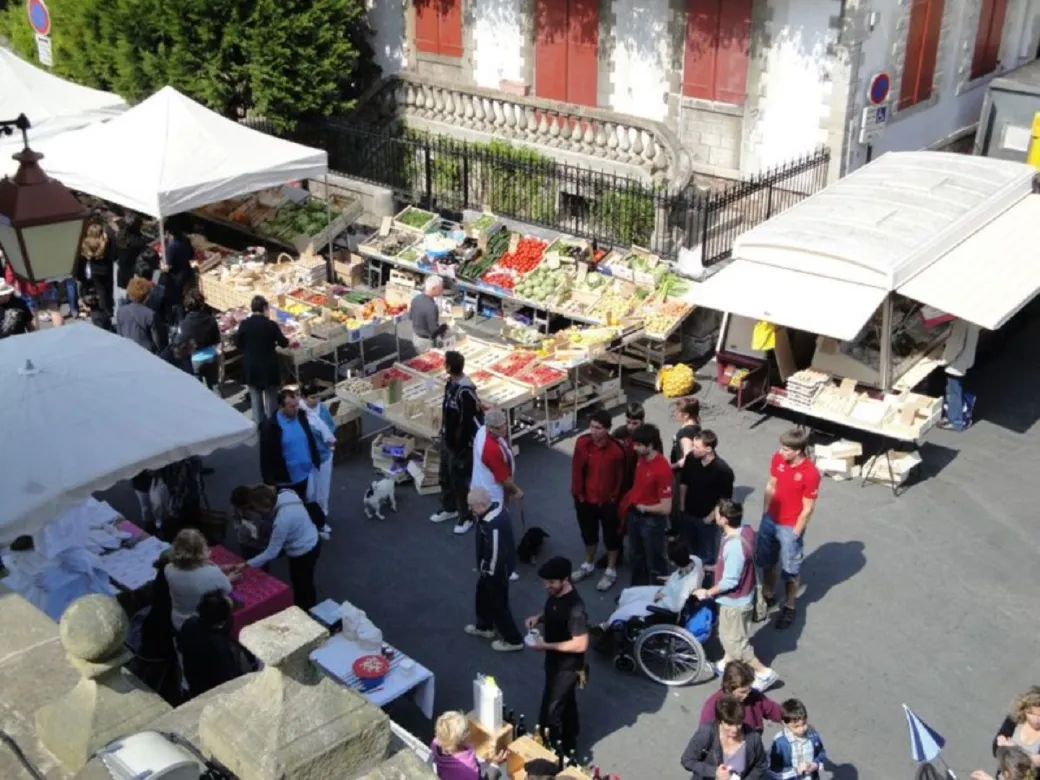 Marché de produits ré ... - Crédit: Mairie | CC BY-NC-ND 4.0
