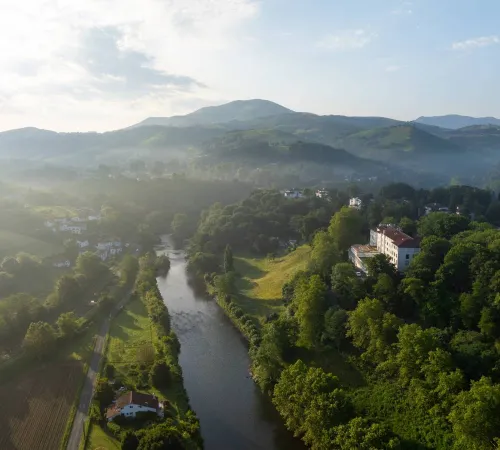 Visite guidée de Cambo-les-Bains, Histoire et métamorphoses d'une ville thermale