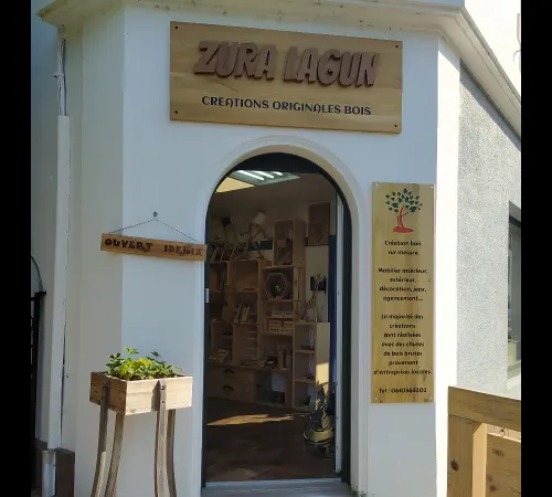 Visite courte de l'atelier Zura Lagun et démonstration