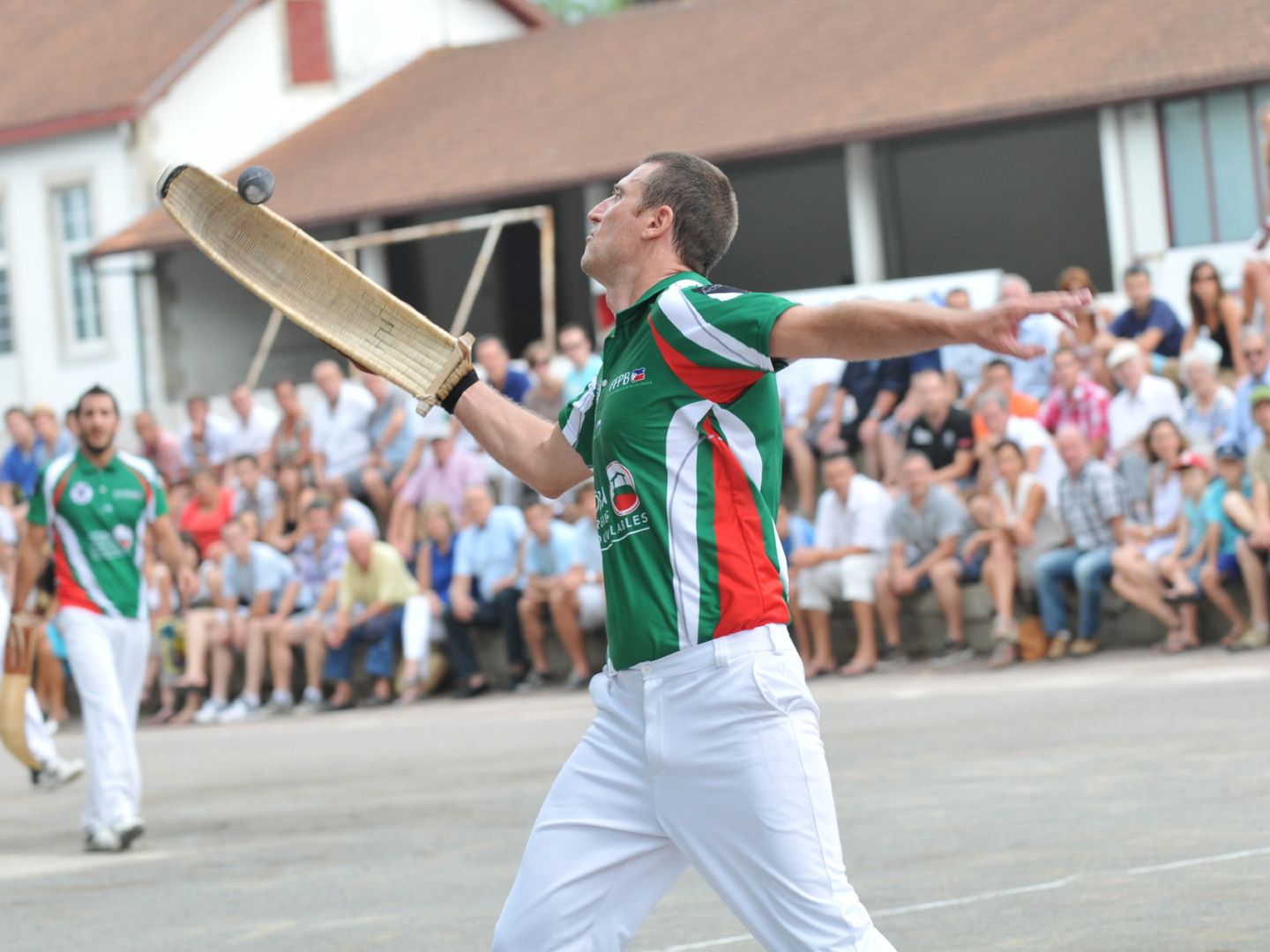 Pelote basque à chistera joko garbi