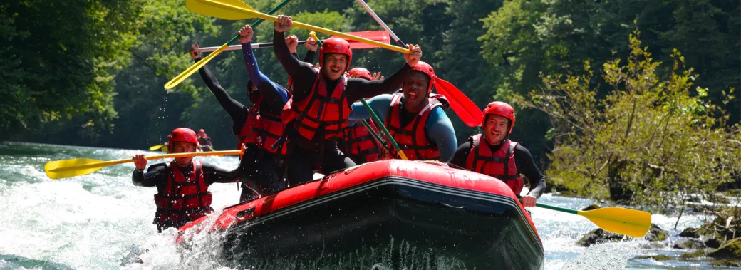 RAFTING PROCHE DE MAU ...