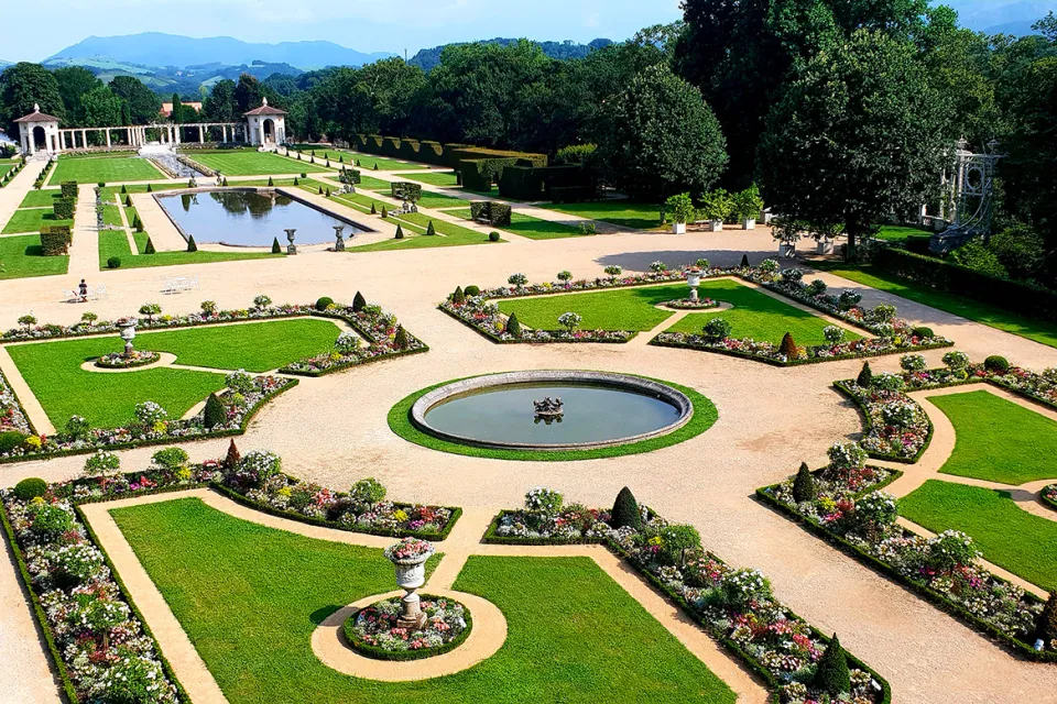 Los jardines de Villa Arnaga