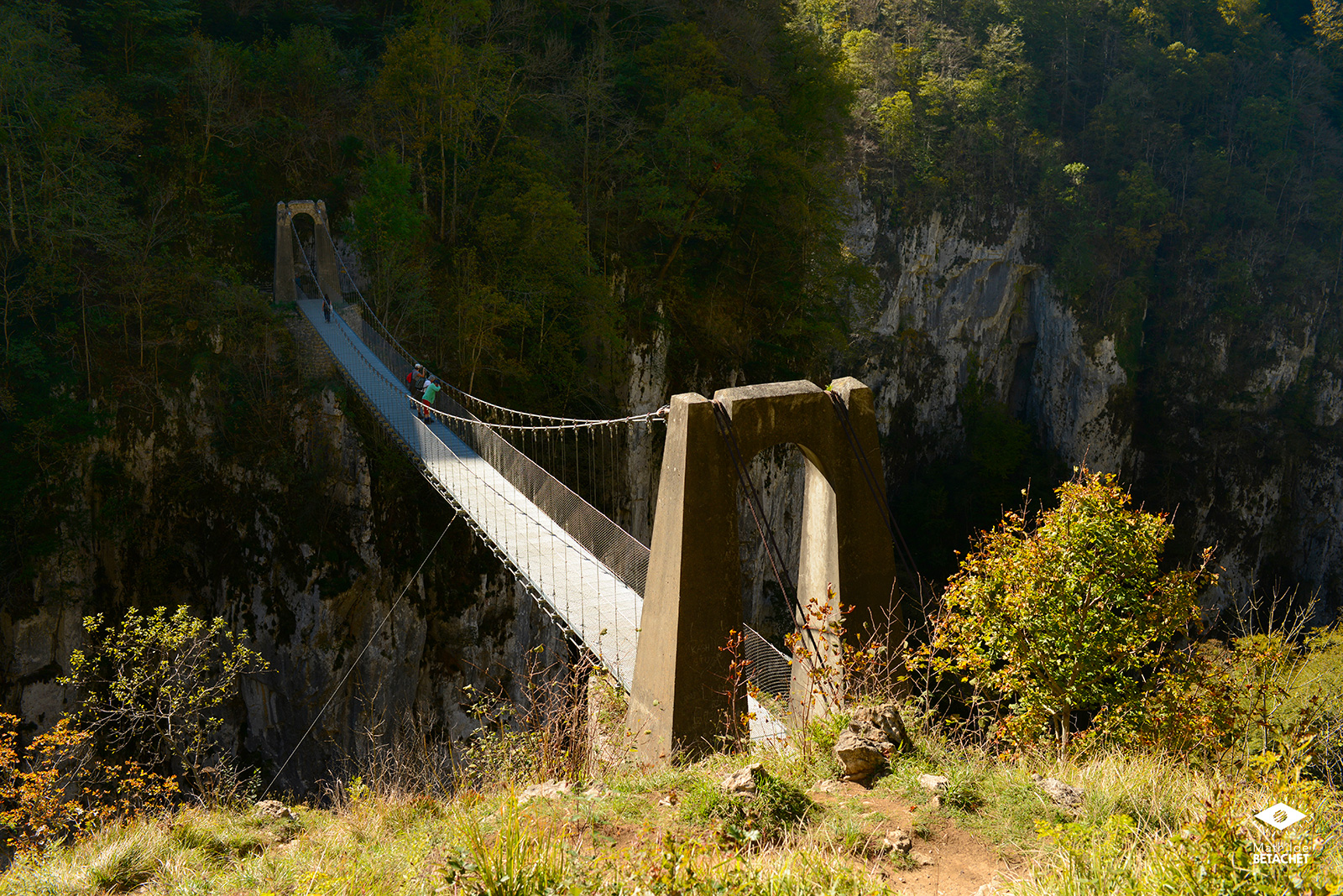 The Holzarte suspension bridge