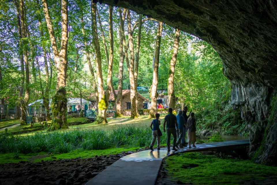 The Caves of Sare