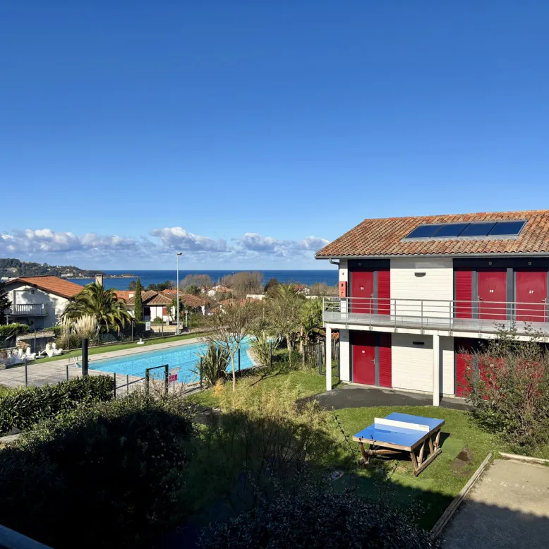 Bella Vista Guest Center Pays Basque