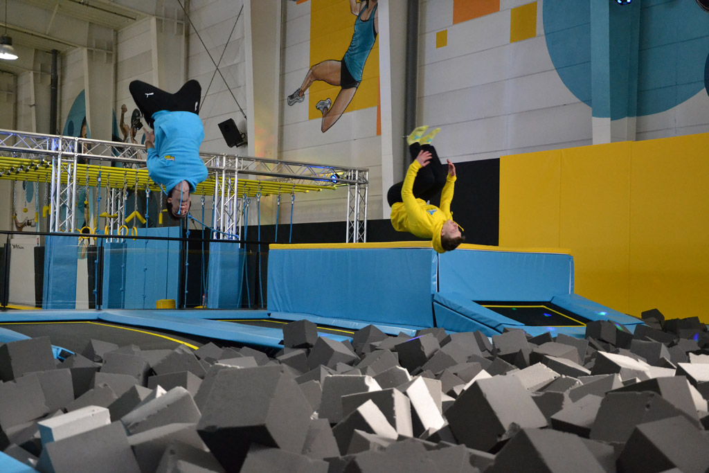Let S Jump Trampoline Park Play