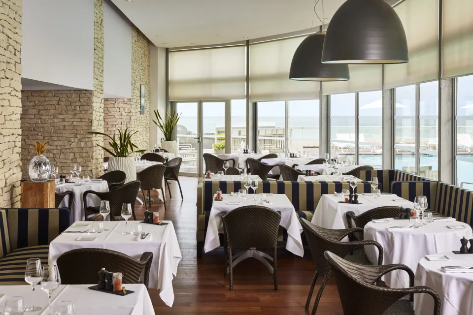 Le Restaurant - Sofitel Biarritz Le Miramar Th ...