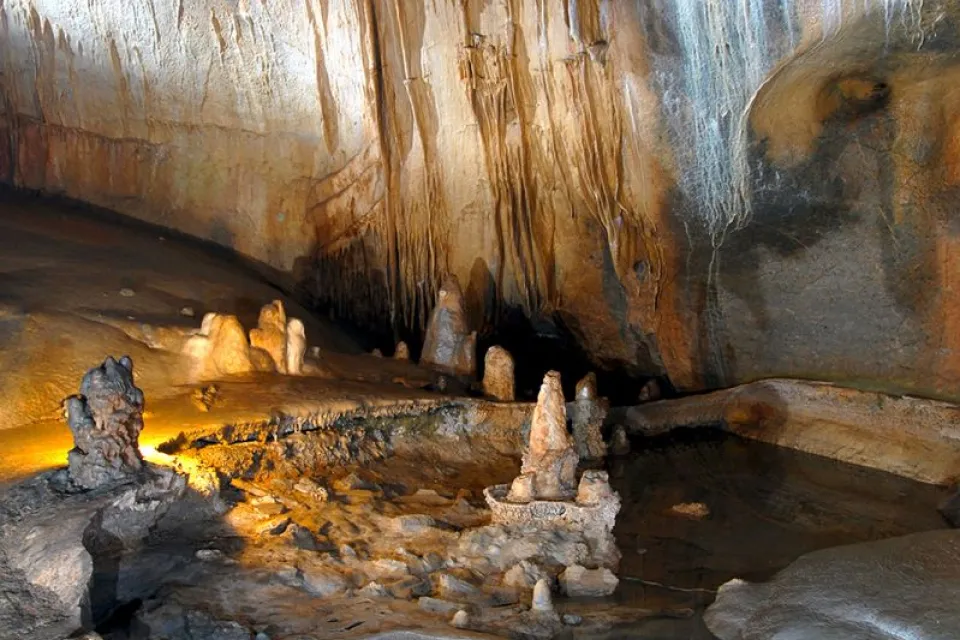 Caves of Isturitz and Oxocelhaya