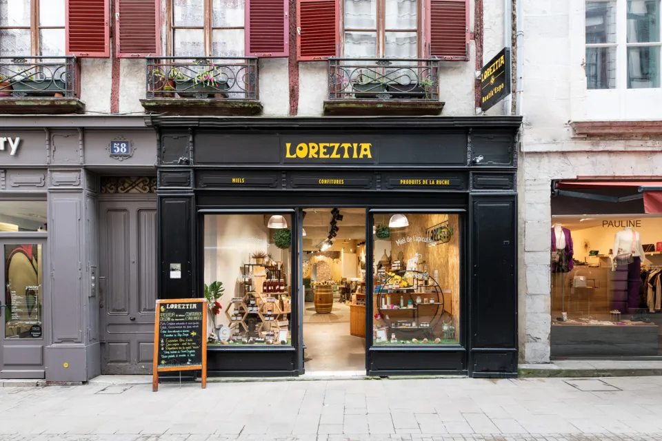 LOREZTIA
