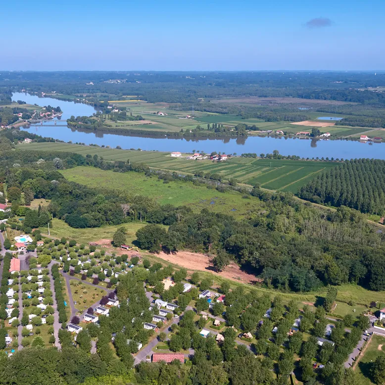 The 4 Oaks Farm