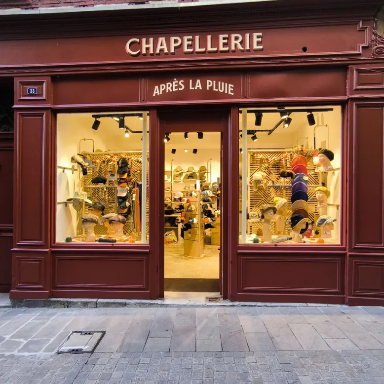 Chapellerie Après La Pluie