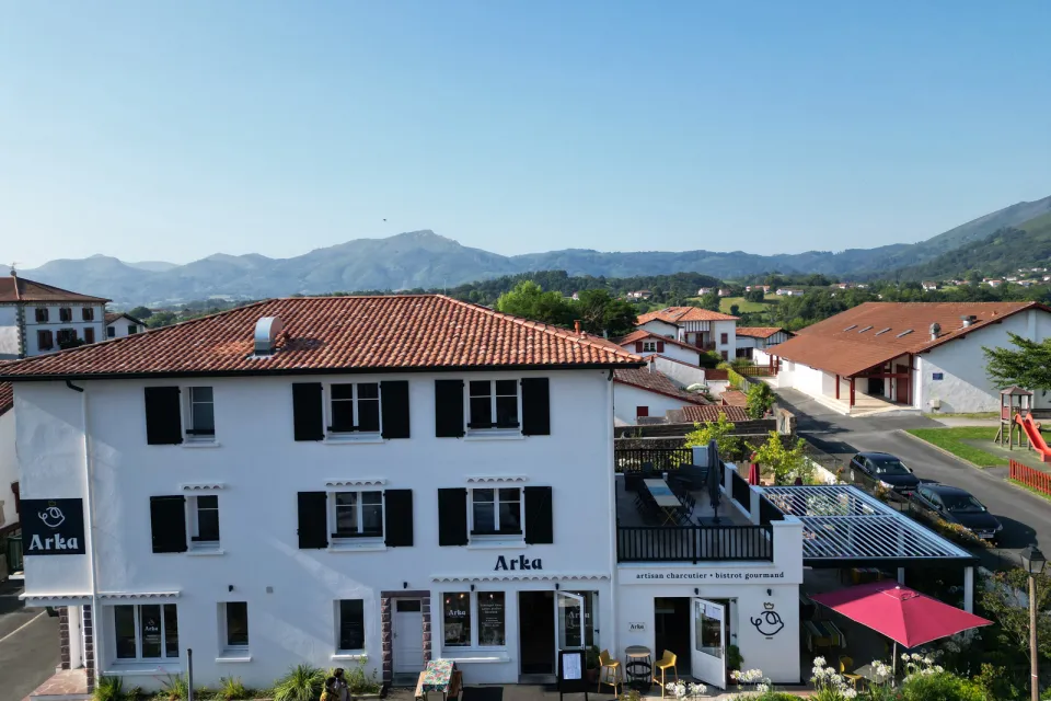 Larrun Lodge