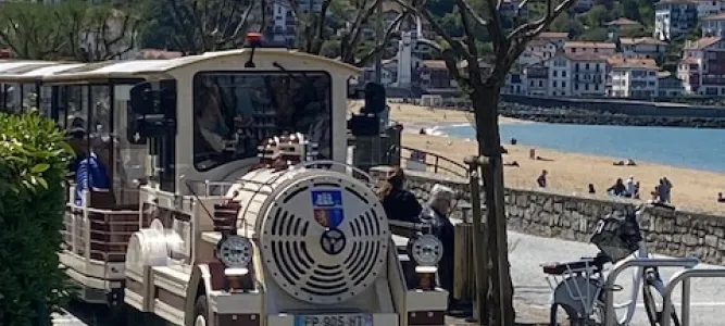 Le petit train de Saint-Jean-de-Luz
