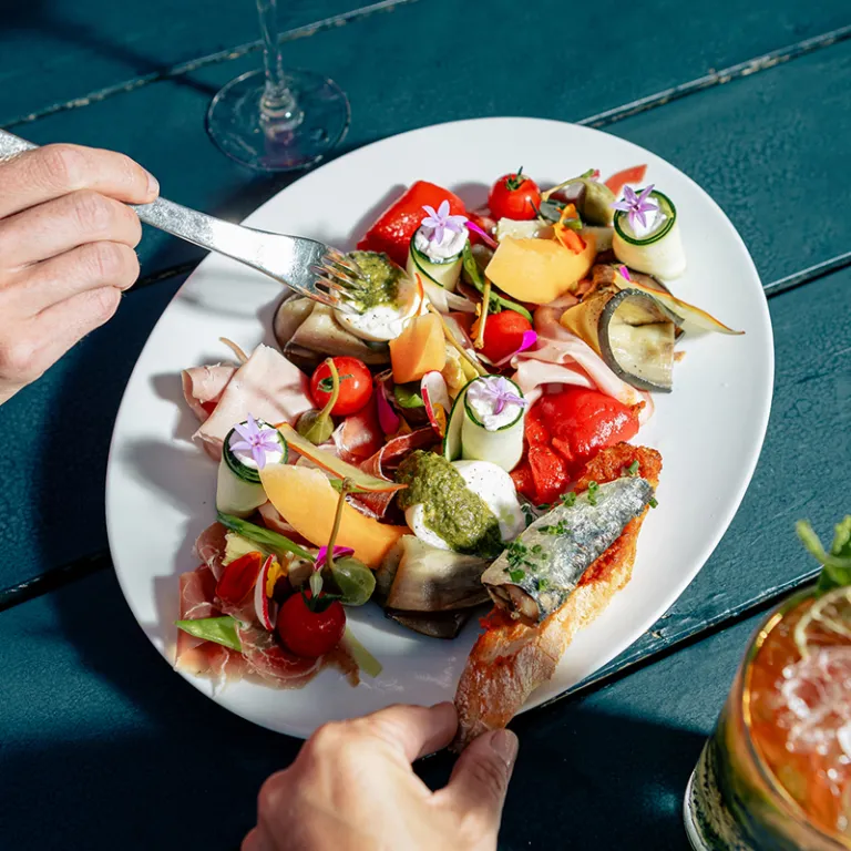 Le restaurant Italien La Lucciola, l'escale go ...