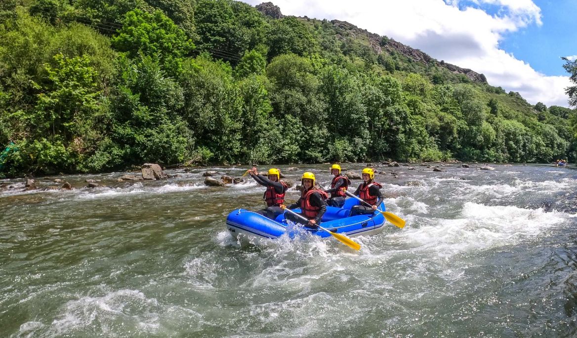 Rafting en la Nive