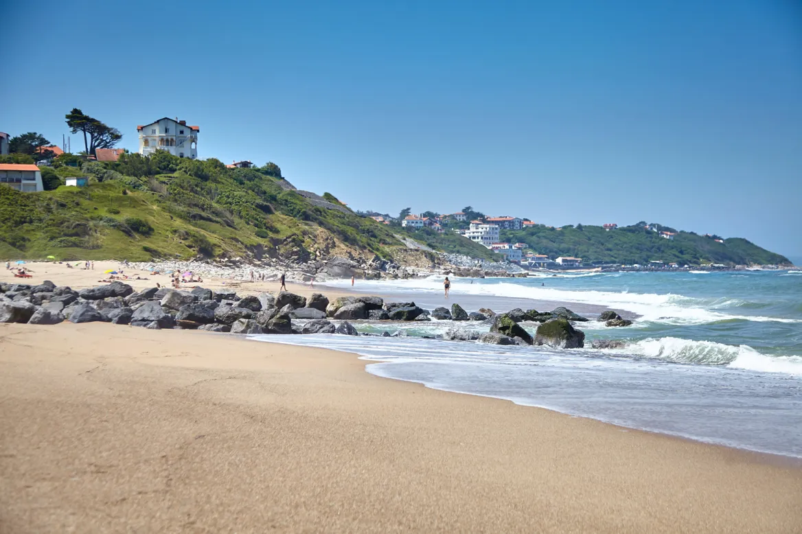 plage-bidart-mikeosphoto-adobe-stock