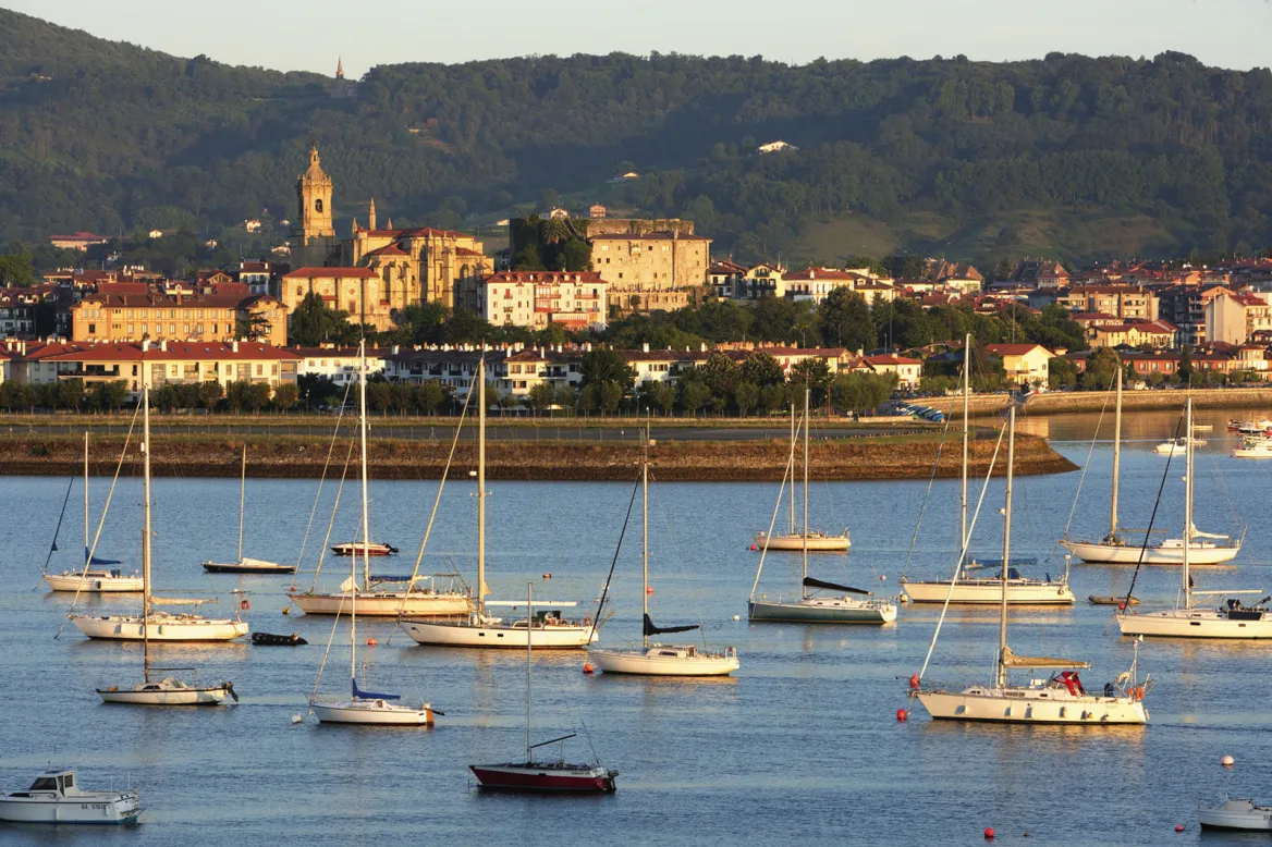 Le superbe port d’Hondarribia