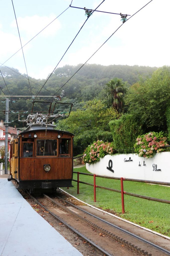 Rhune train