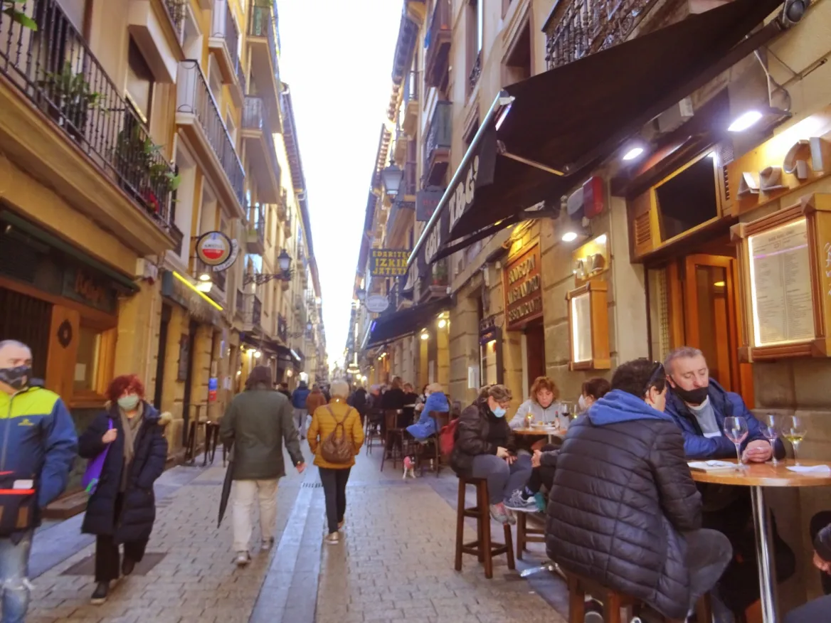 alleyways san sebastian