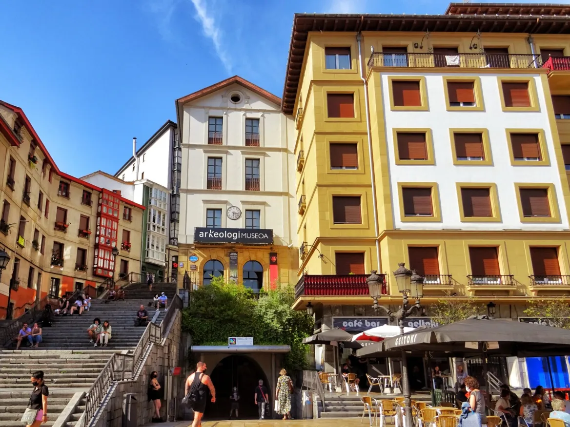 Take a walk in Bilbao