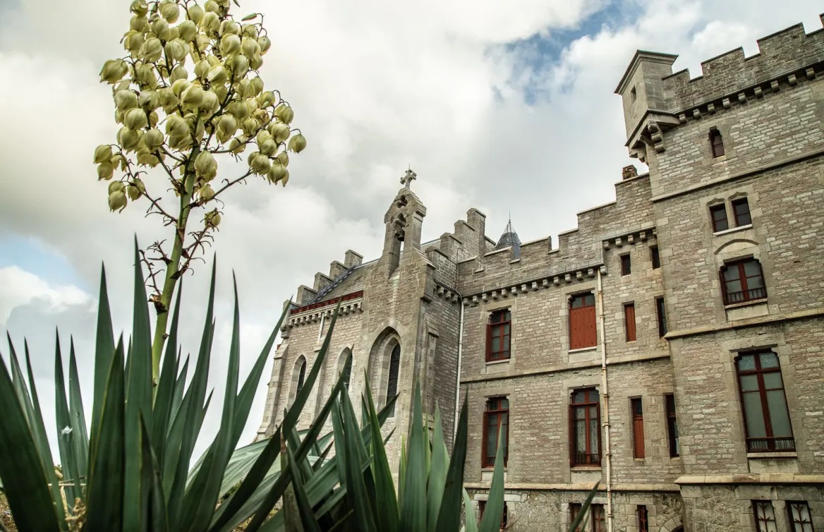 Castle-observatory of Abbadia © Leslay Williamson