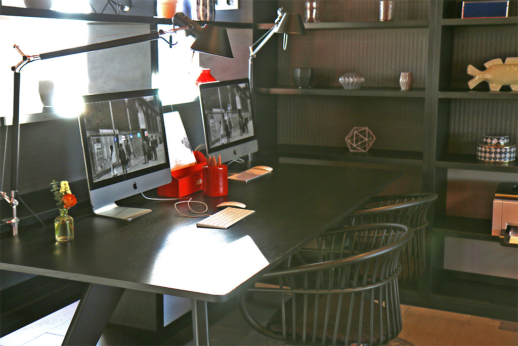 Salon et bureau hôtel OKKO Bayonne