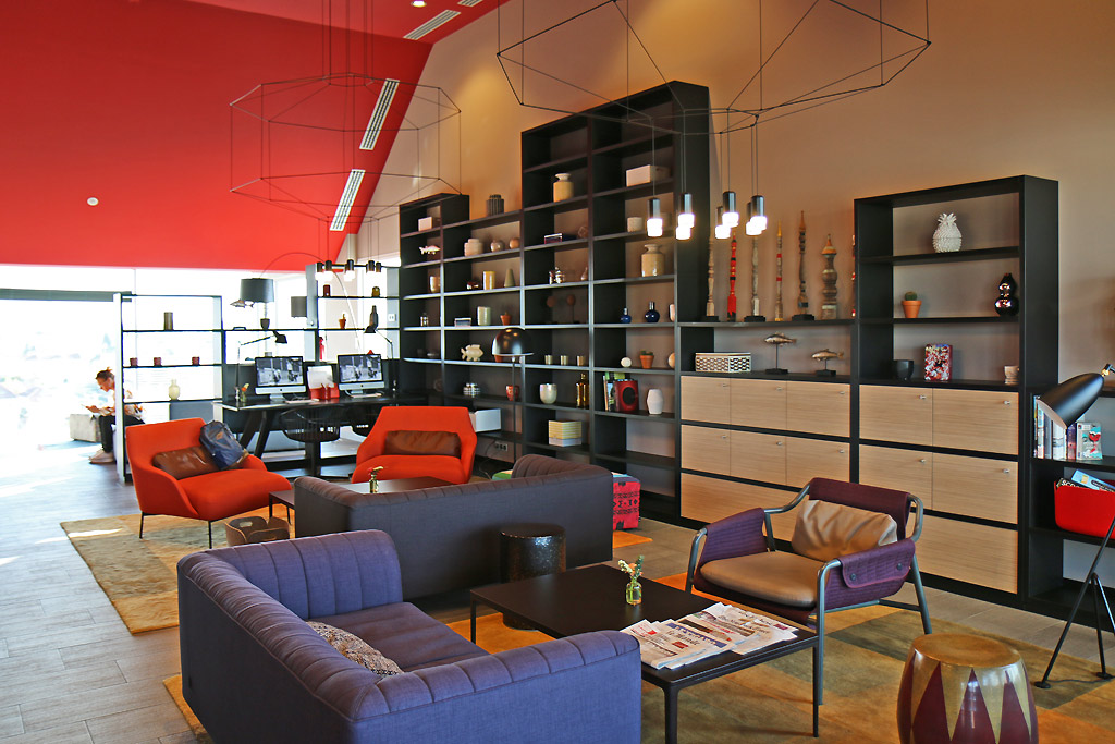 Salon hôtel OKKO Bayonne