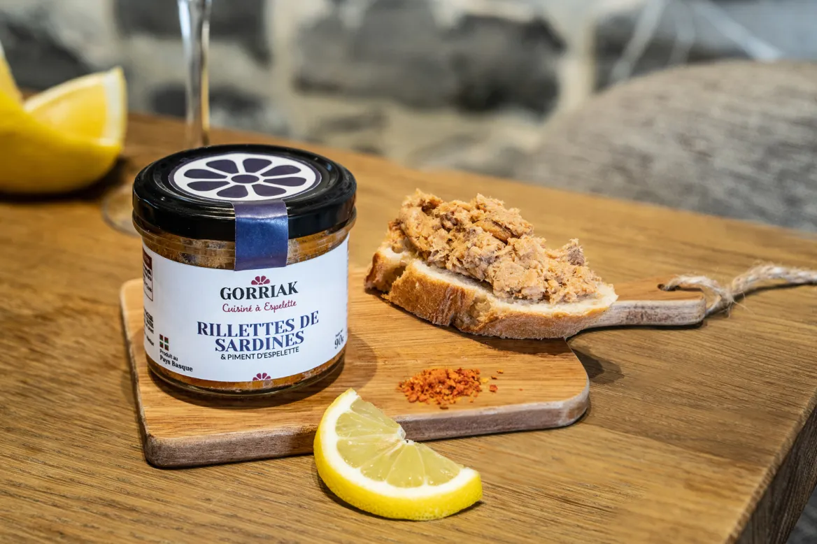 Rillettes de Gorriak con Sardina y Pimiento de Espelette