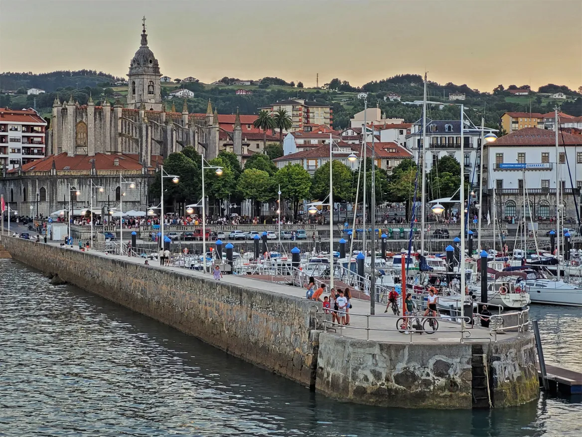 The port and its pier in Lekeitio
