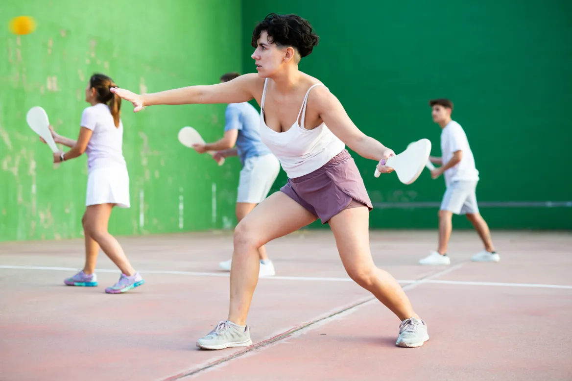Jeux de pelote basque photo : JackF Adobestock