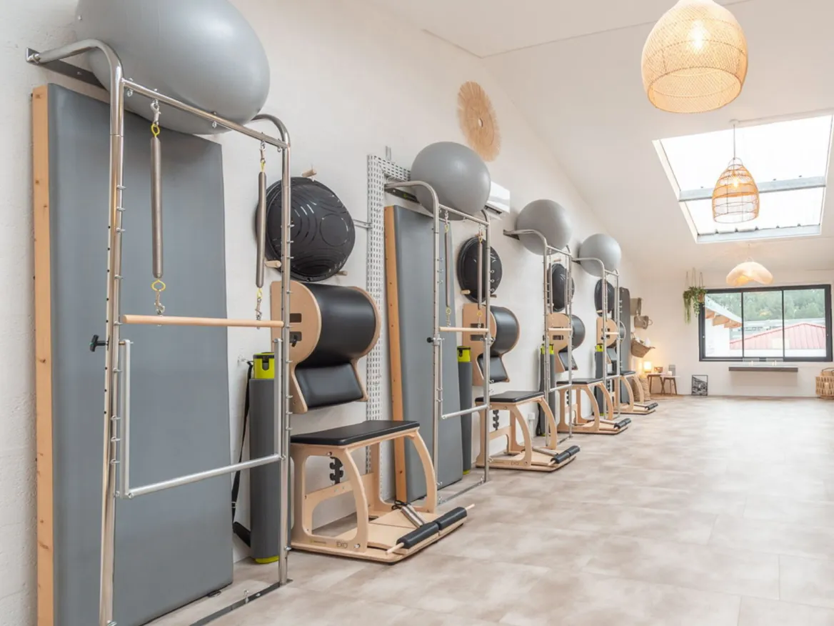Voyage Inside: Clases grupales o privadas adaptadas a todos los niveles. ¿Cuándo? De lunes a viernes ¿Cuánto? A partir de 15 € por sesión de prueba ¿Dónde? 34 avenue de Tamames en Biarritz