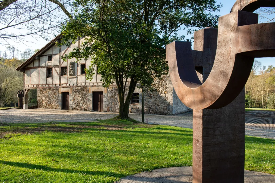 Chillida Leku Museum