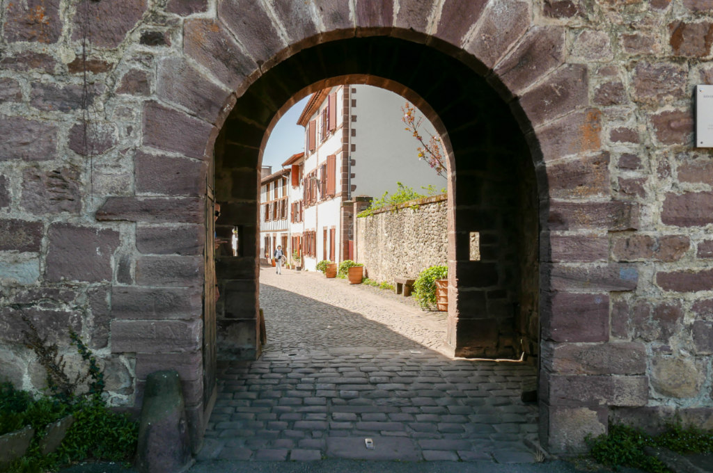 Porte saint-jacques saint jean pied de port