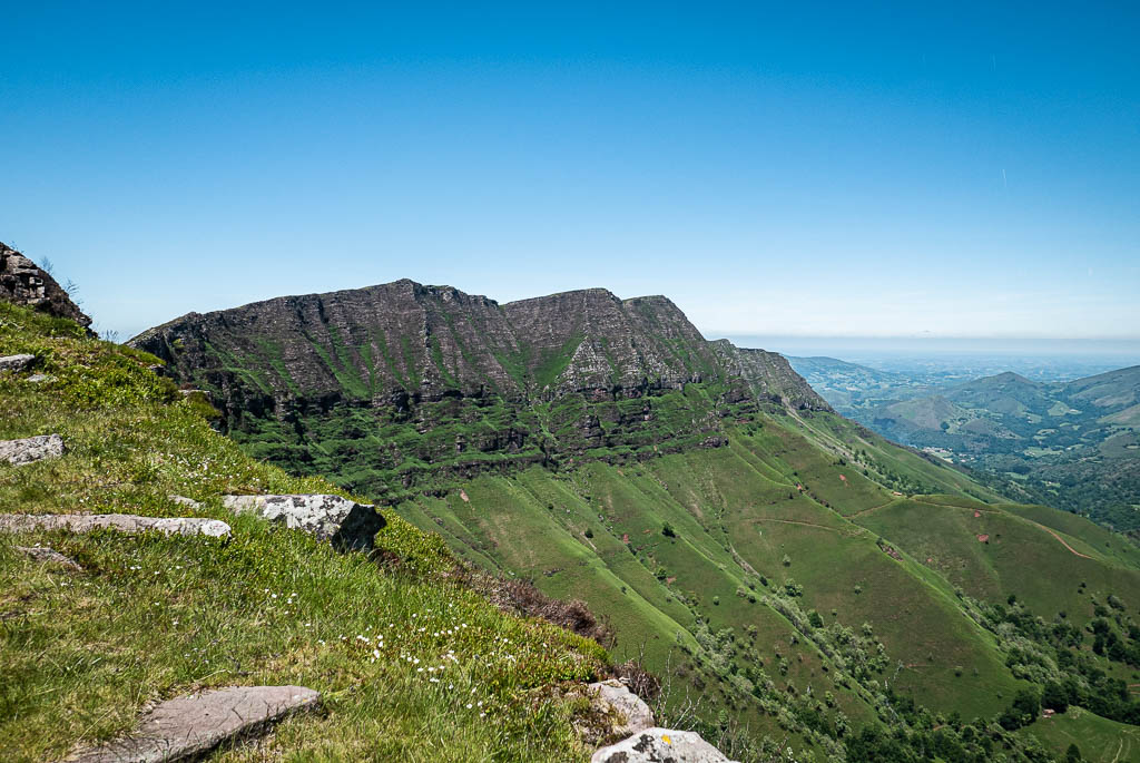 gr 10 pays basque