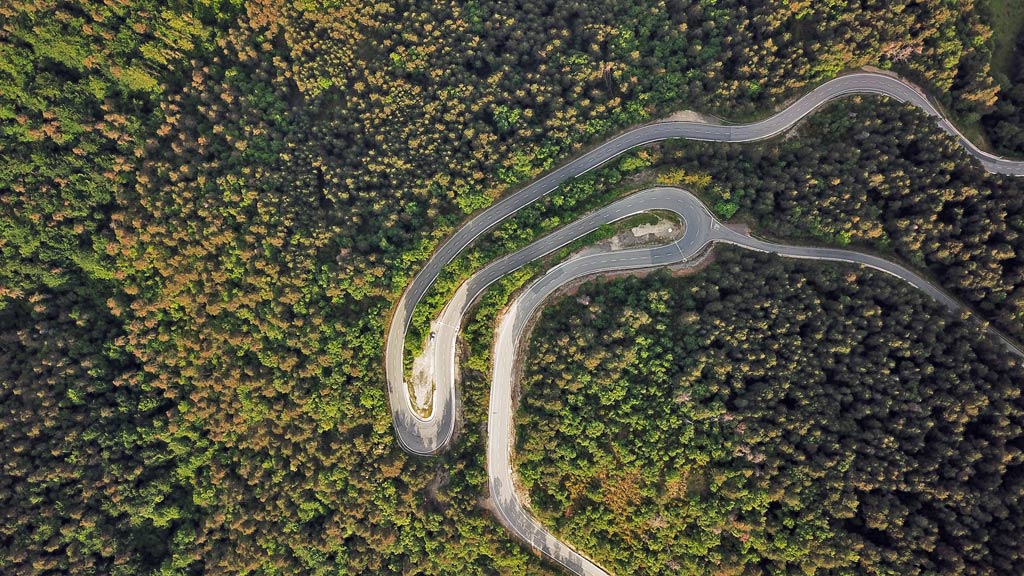Winding road near Zubiri