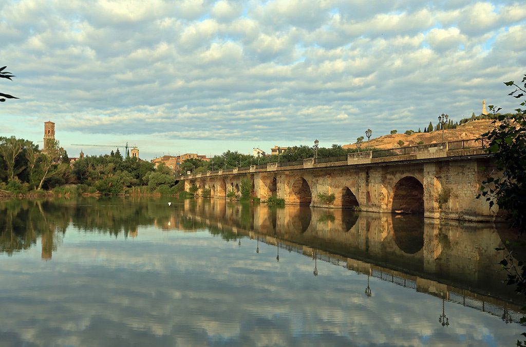 El puente de Tudela sobre el río Ebro
