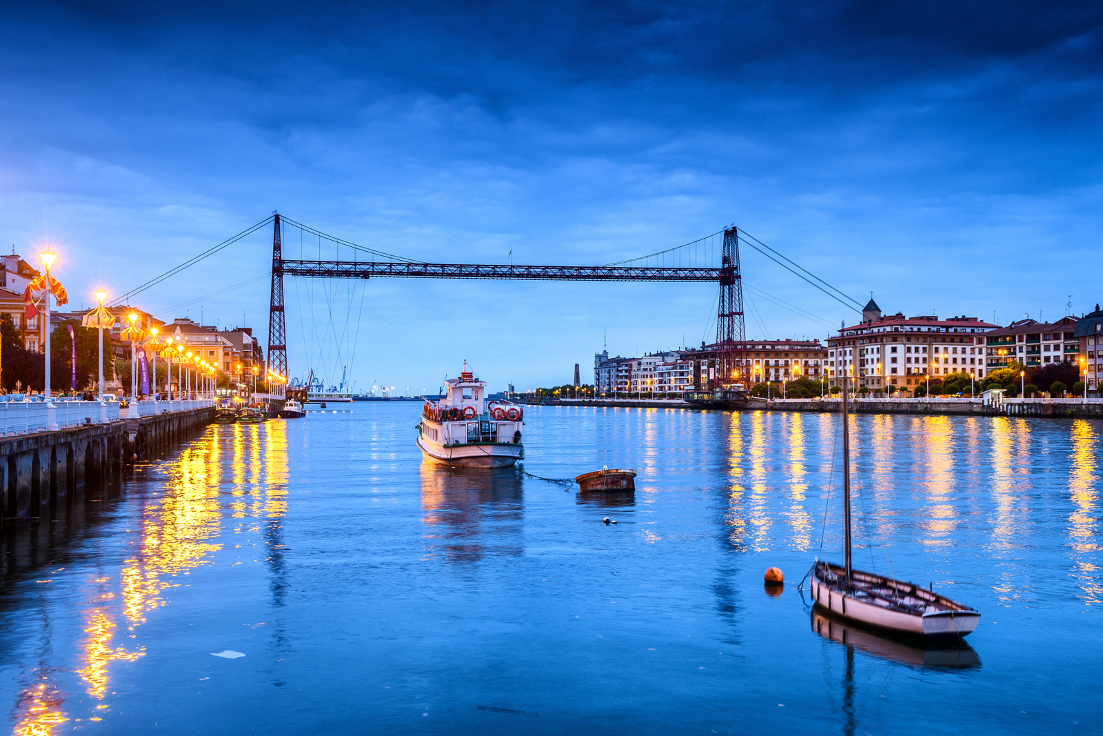 AdobeStock_jon_chica-suspension-bridge-of-biscay